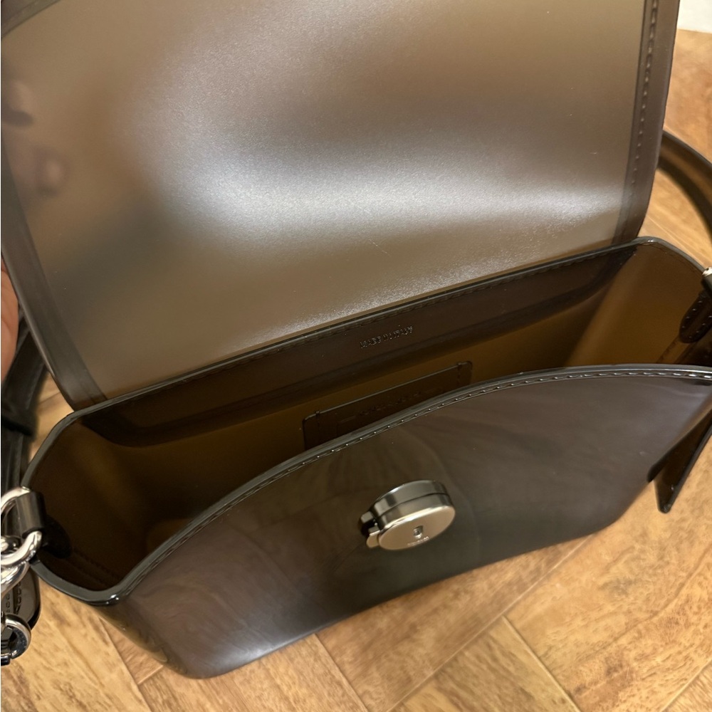 Jelly Tabby Shoulder Bag - Picture 12 of 15